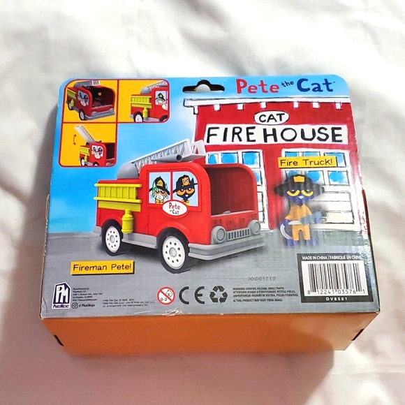 : NWT Pete the Cat: Firefighter Pete with Fire truck fireman - Picture 5 of 10